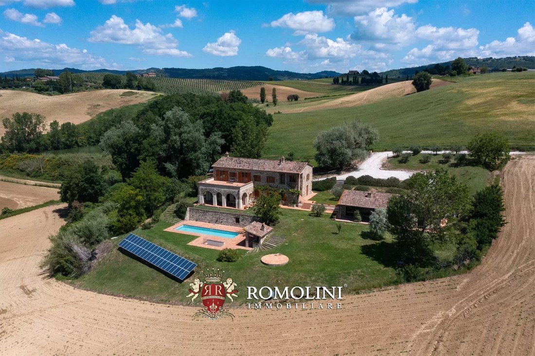 Villa in Historic Center, Perugia, Italy 2 - 18103377
