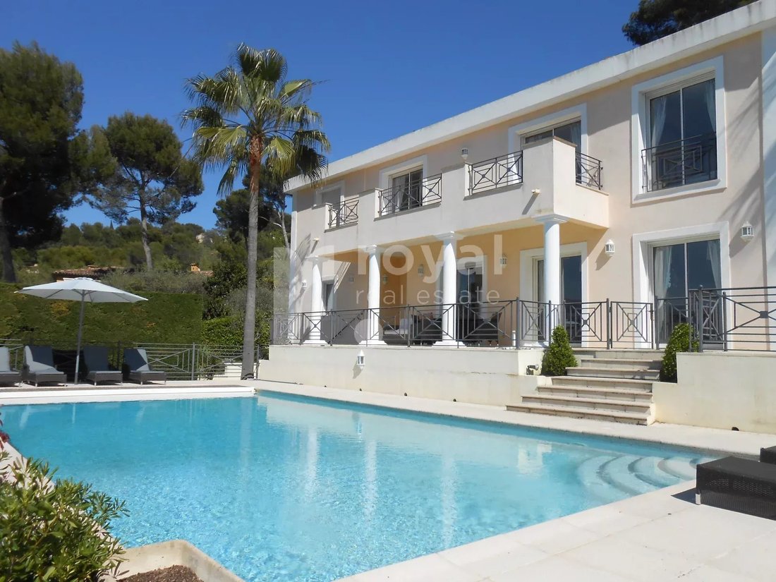 Villa in Mougins, Provence-Alpes-Côte d'Azur, France 1 - 14160207