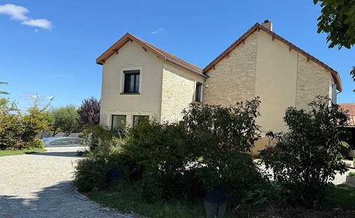 Villa in Corcelles-les-Monts, Bourgogne – Franche-Comté, France 1
