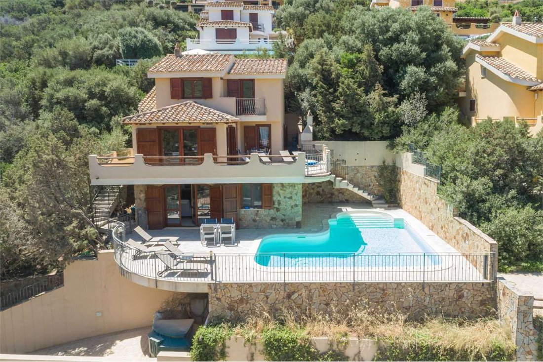 Villa in Maracalagonis, Sardinia, Italy 1 - 18292157
