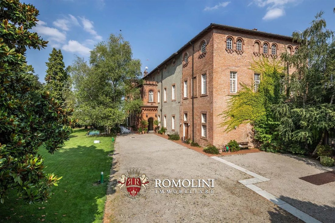 Castle in Oviglio, Piedmont, Italy 2 - 15665003