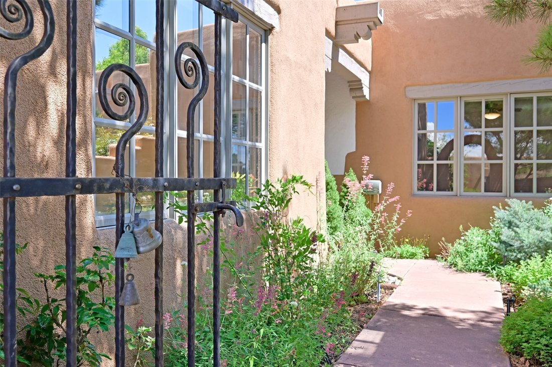 Condo in Santa Fe, New Mexico, United States 1 - 18290483