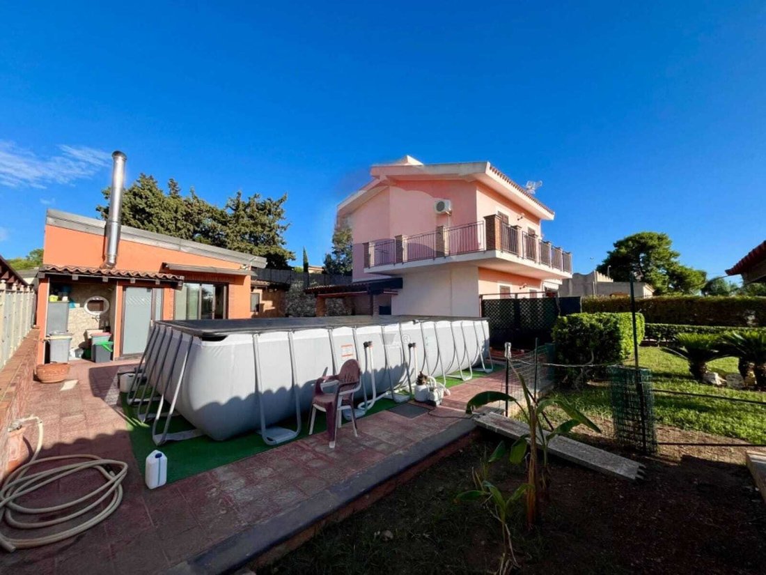 Villa in Saint Lucia, Fontane Bianche, Sicily 1 - 18292497