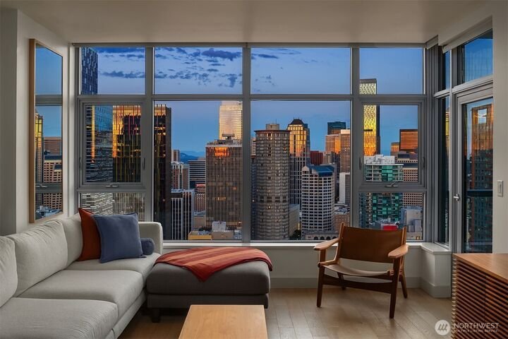 Condo in Seattle, Washington, United States 1 - 18288051