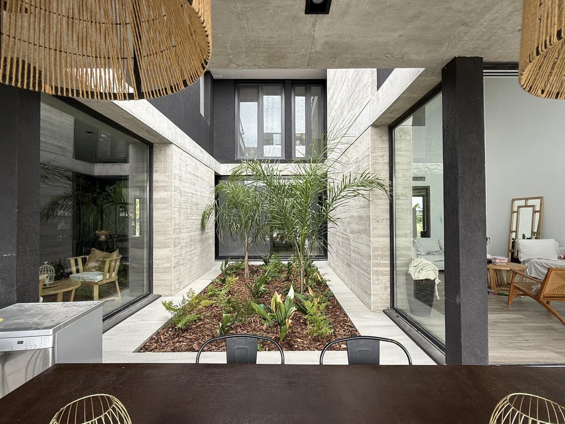 House in Tigre, Buenos Aires Province, Argentina 1 - 18295536