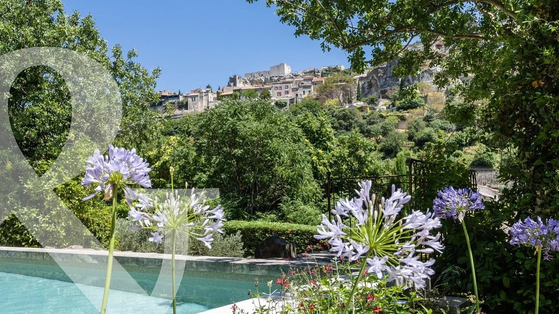 House in Les Baux-de-Provence, Provence-Alpes-Côte d'Azur, France 2 - 17474047