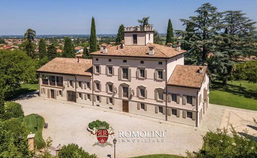 Villa in San Prospero, Reggio Emilia, Italy 1