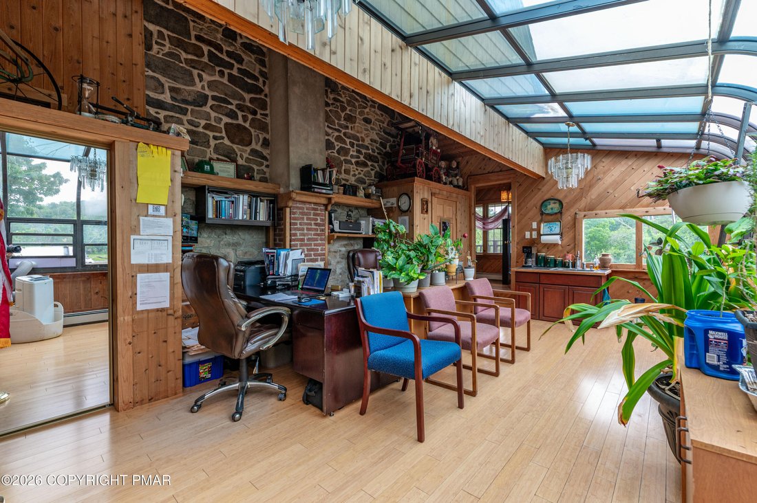 House in Quakertown, Pennsylvania, United States 5 - 18281472