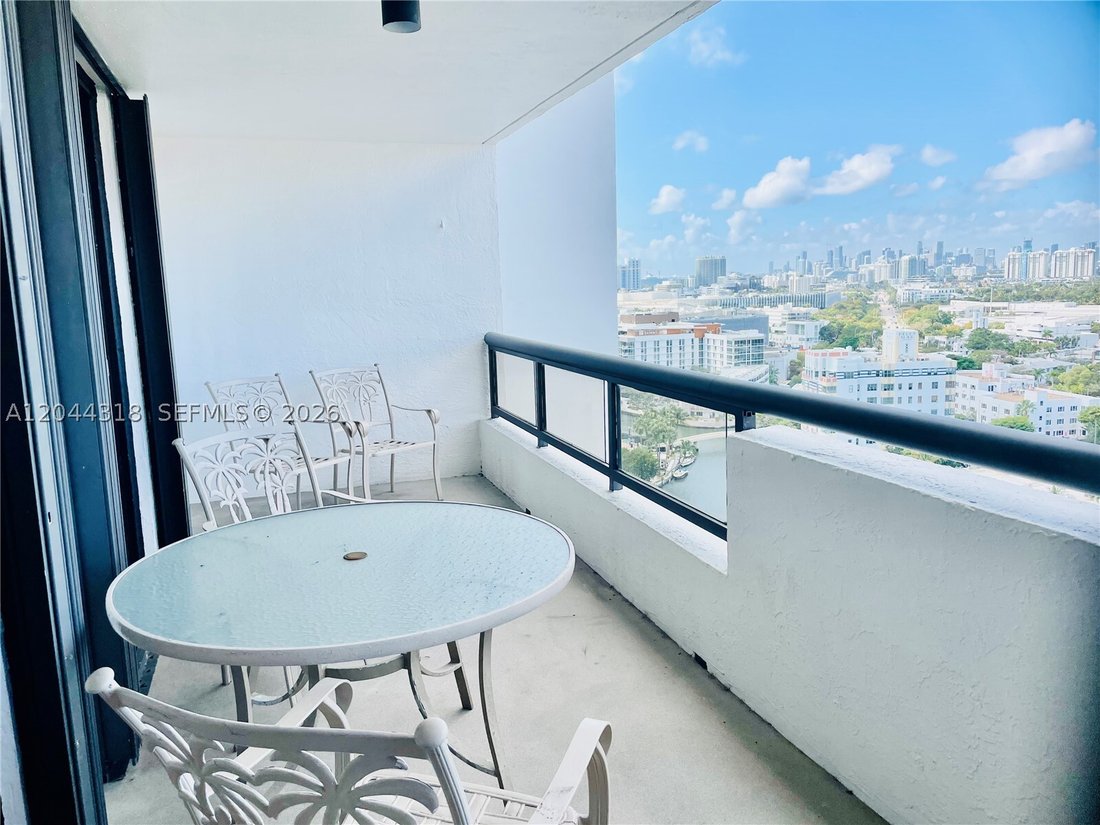 Condo in Miami Beach, Florida, United States 1 - 18290432