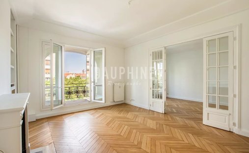 Apartment in Perouses, Paris, Ile-de-France 1