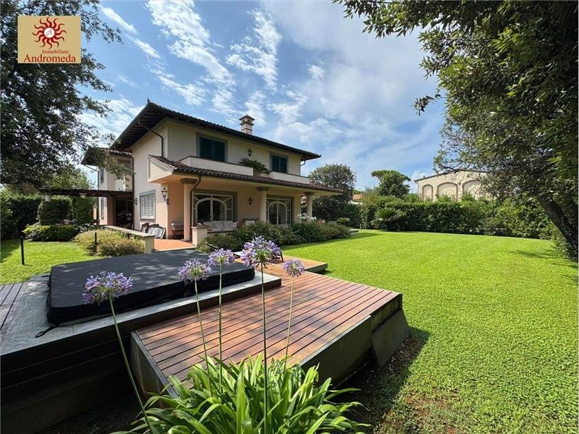 Villa in Center, Forte dei Marmi, Tuscany 3 - 18290597