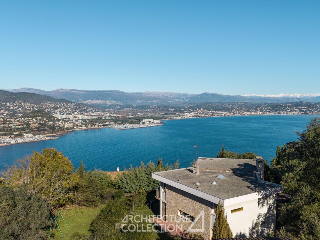 Villa in Théoule-sur-Mer, Provence-Alpes-Côte d'Azur, France 1 - 18289755