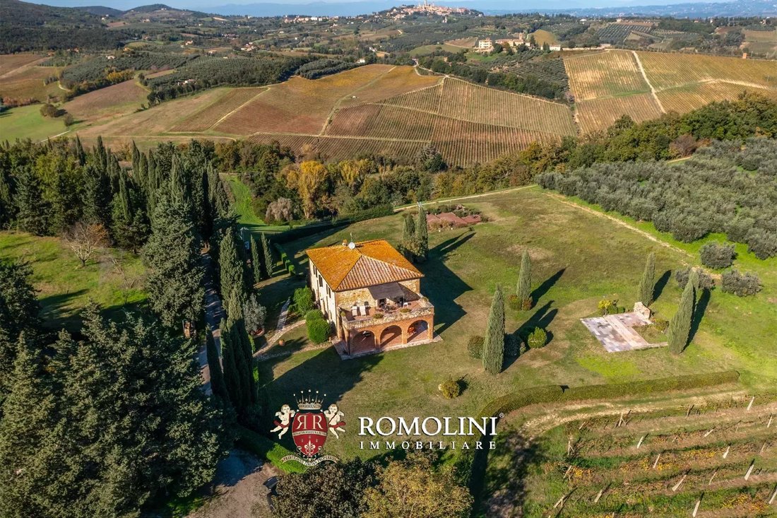 Farm Ranch in San Gimignano, Tuscany, Italy 4 - 16474601