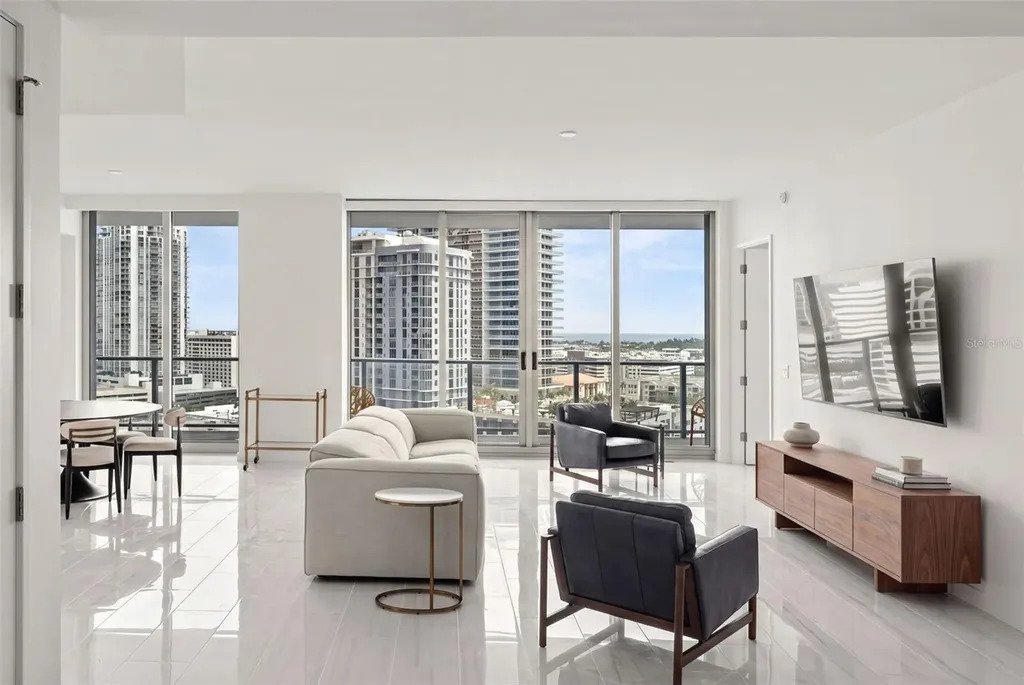 House in St. Petersburg, Florida, United States 4 - 17432419