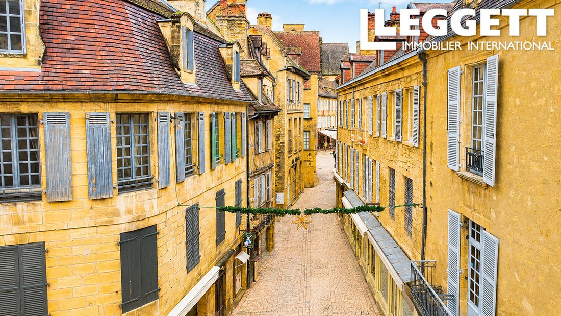 Appartamento a Sarlat-la-Canéda, Nuova Aquitania, Francia 1 - 18286159