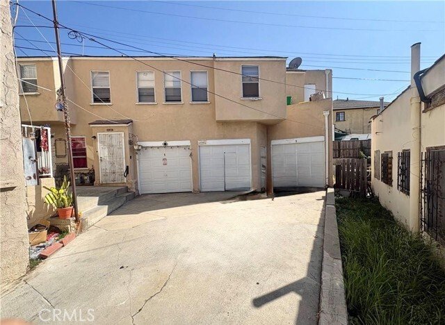Los Angeles, California, United States 1 - 18286553