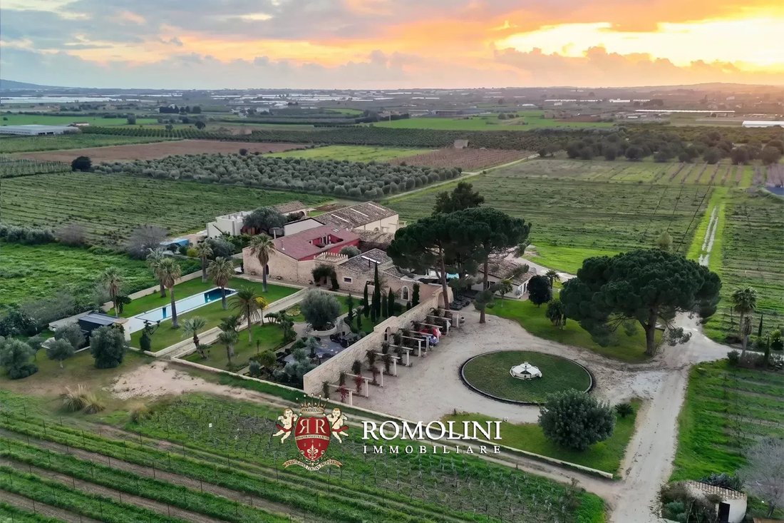 Farm Ranch in Archimede - Napoleone Colajanni, Ragusa, Sicily 1 - 17719239