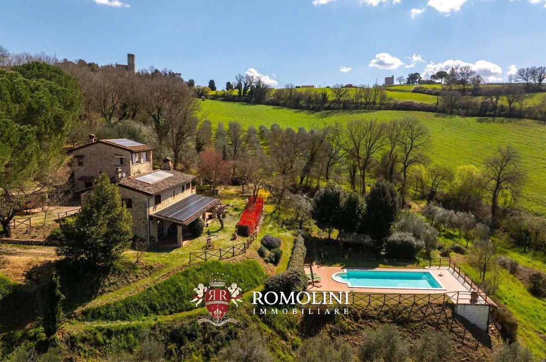 House in Todi, Umbria, Italy 5 - 17549178