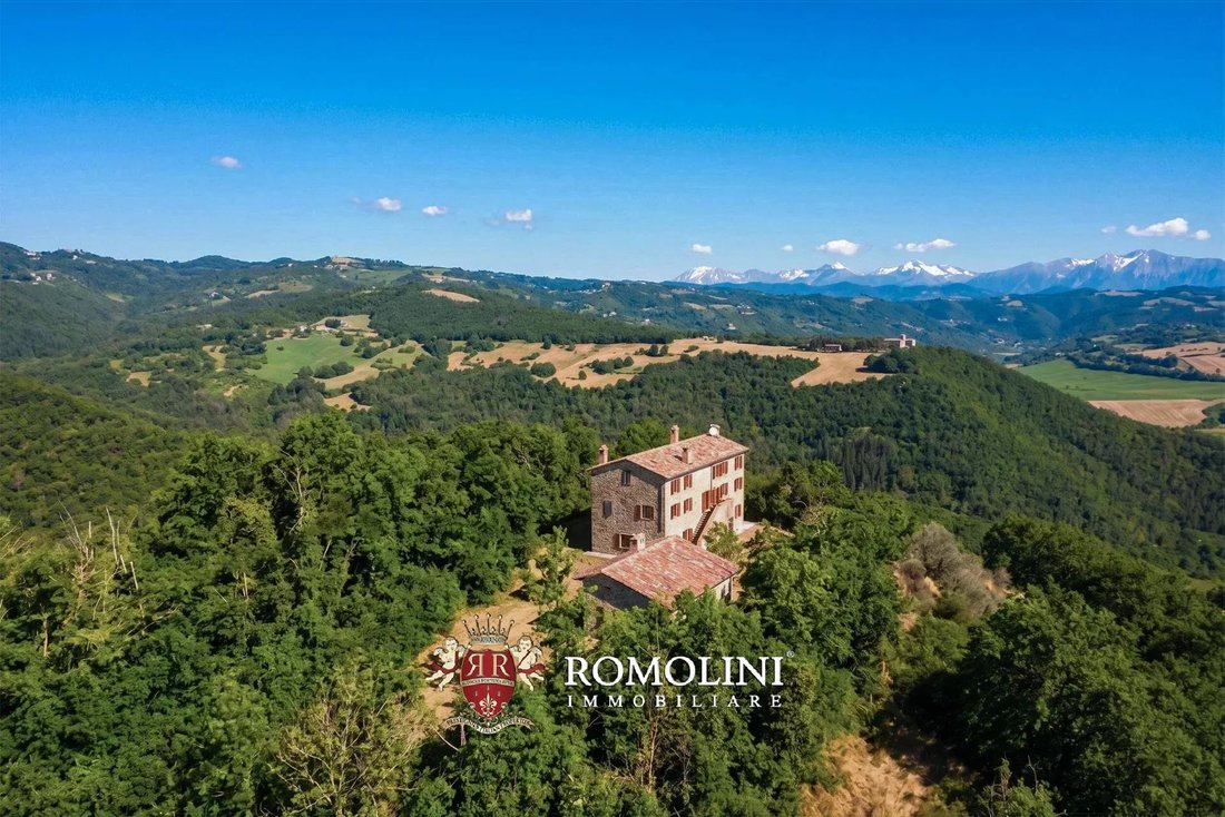 House in Gubbio, Umbria, Italy 5 - 15664485