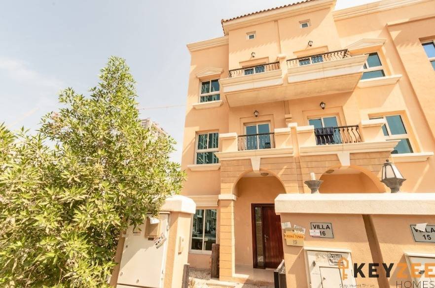 Townhouse in JVC / Jumeirah Village Circle, Dubai, United Arab Emirates 1 - 18288884