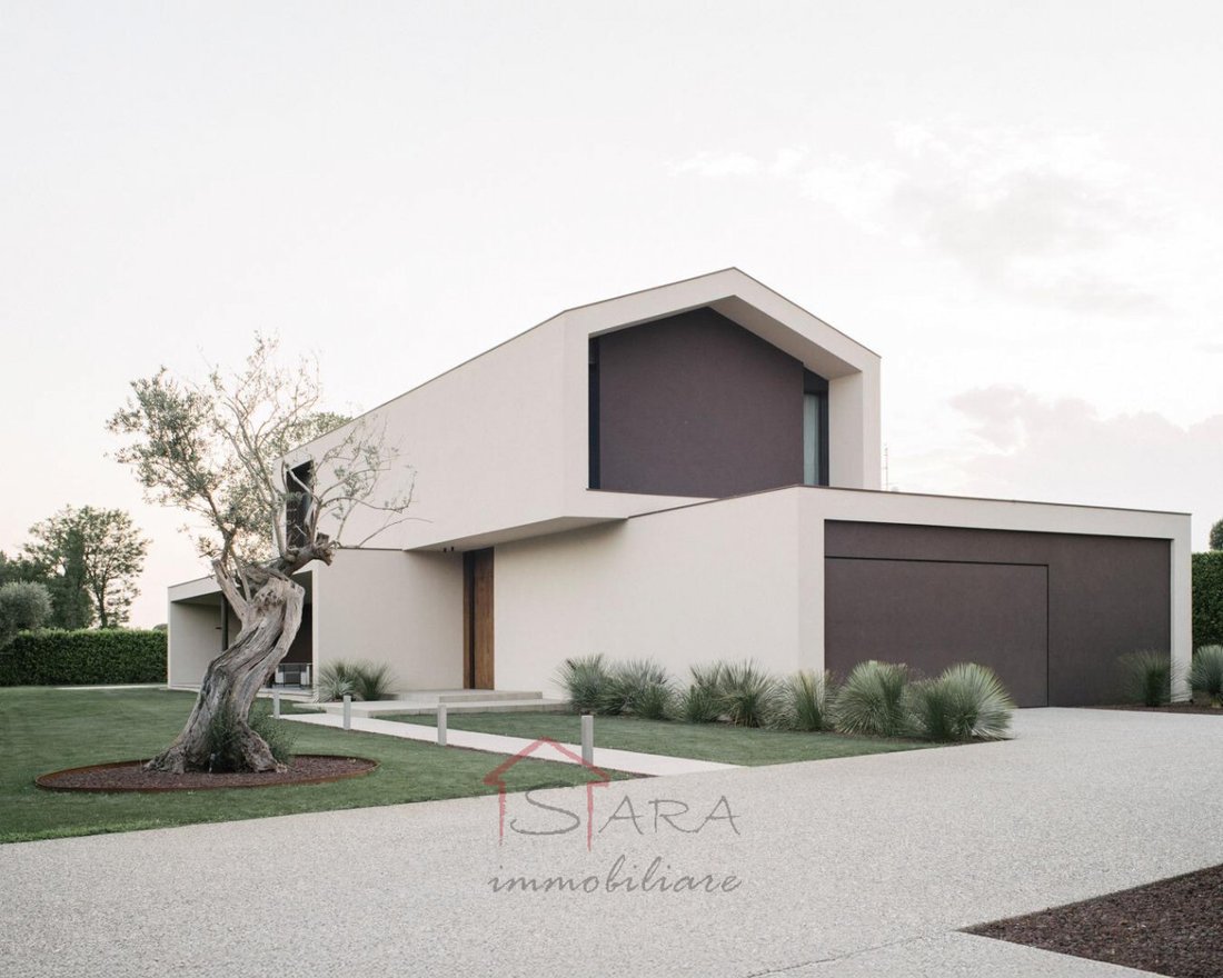 Villa in Saccolongo, Veneto, Italy 1 - 18292686