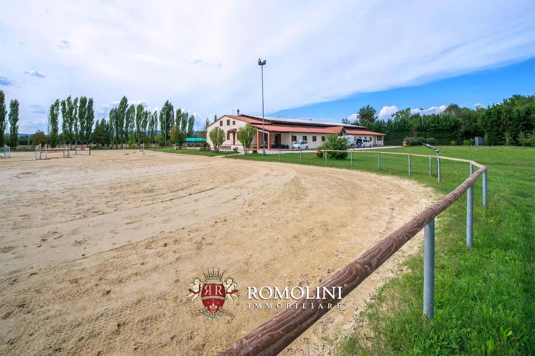 Estate in Center, Arezzo, Tuscany 2 - 17732894