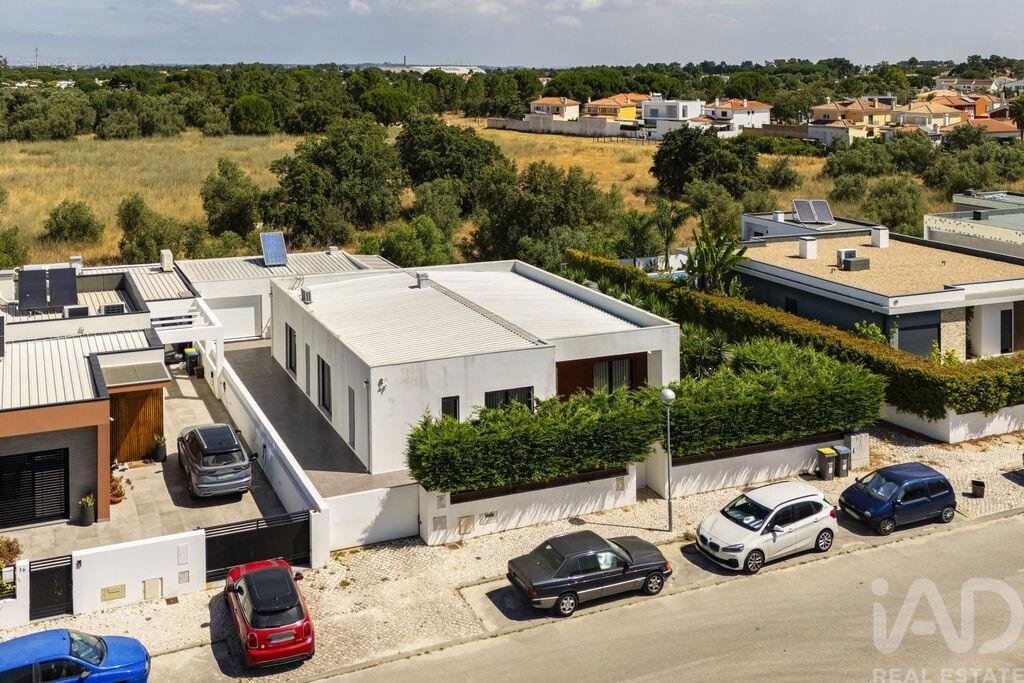 Townhouse in Azeitao (Sao Lourenco e Sao Simao), Setubal, Portugal 5 - 18289353