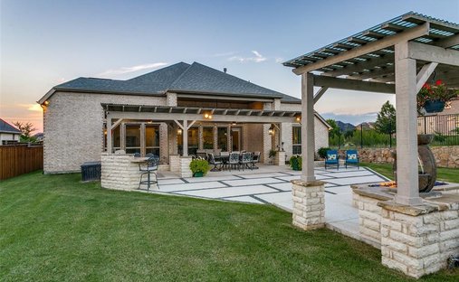 House in Roanoke, Texas, United States 1
