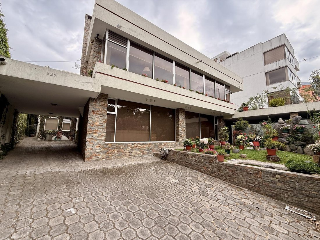 House in Quito, Pichincha, Ecuador 1 - 18286503