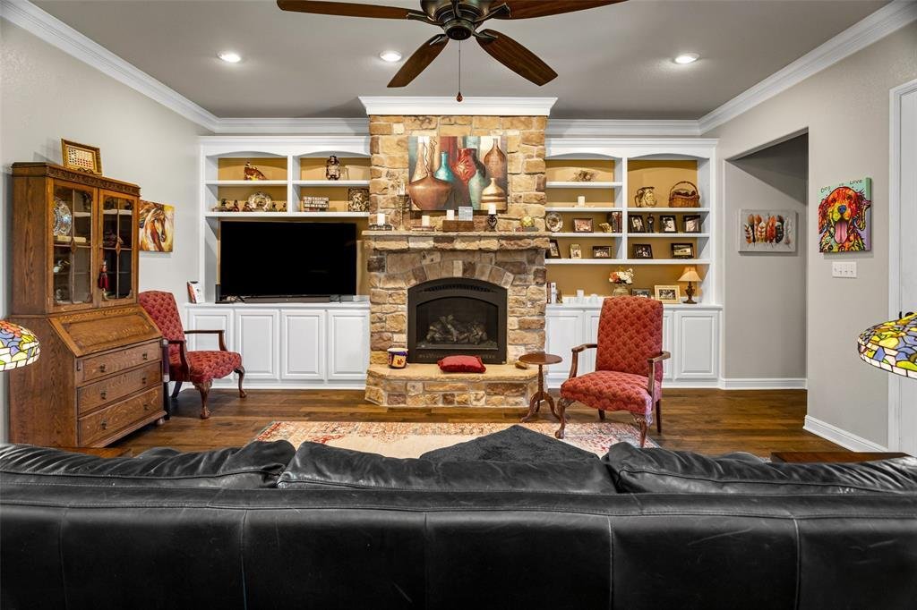House in Granbury, Texas, United States 5 - 18285779