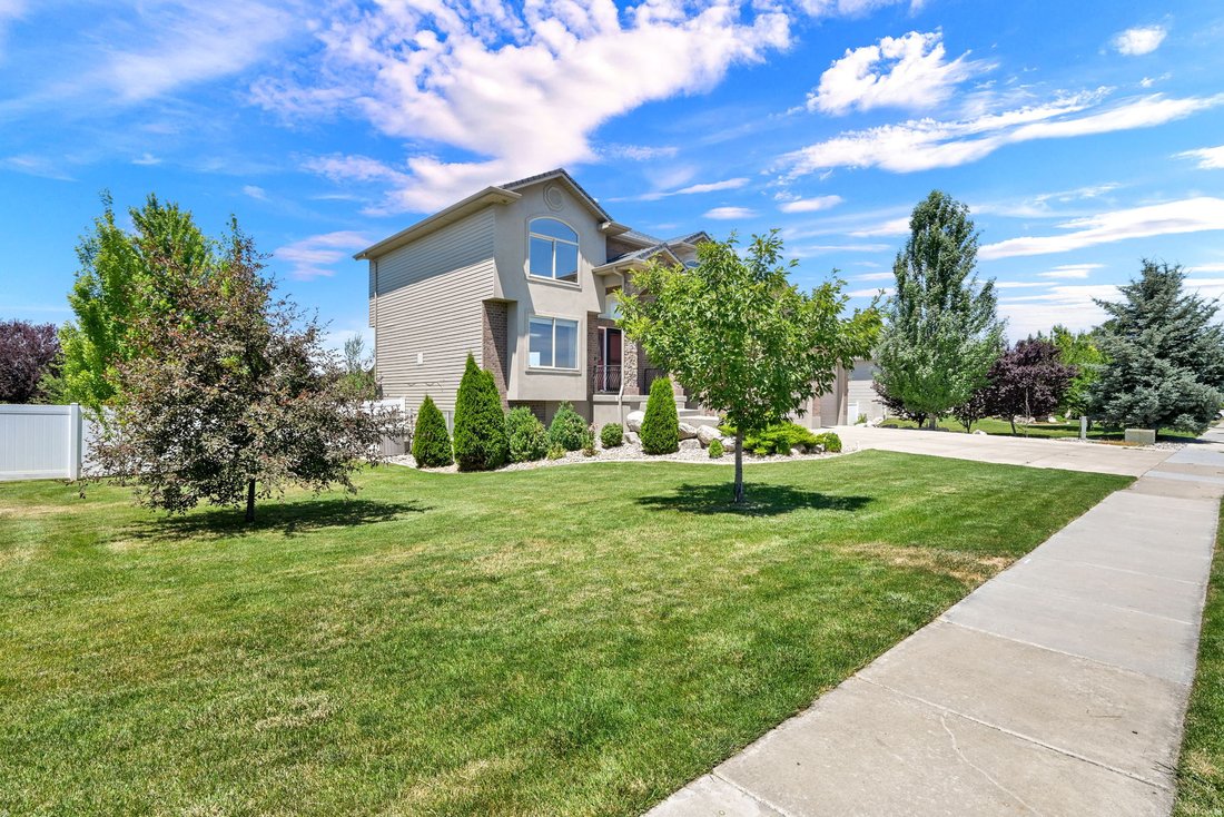 House in Clearfield, Utah, United States 5 - 18288322