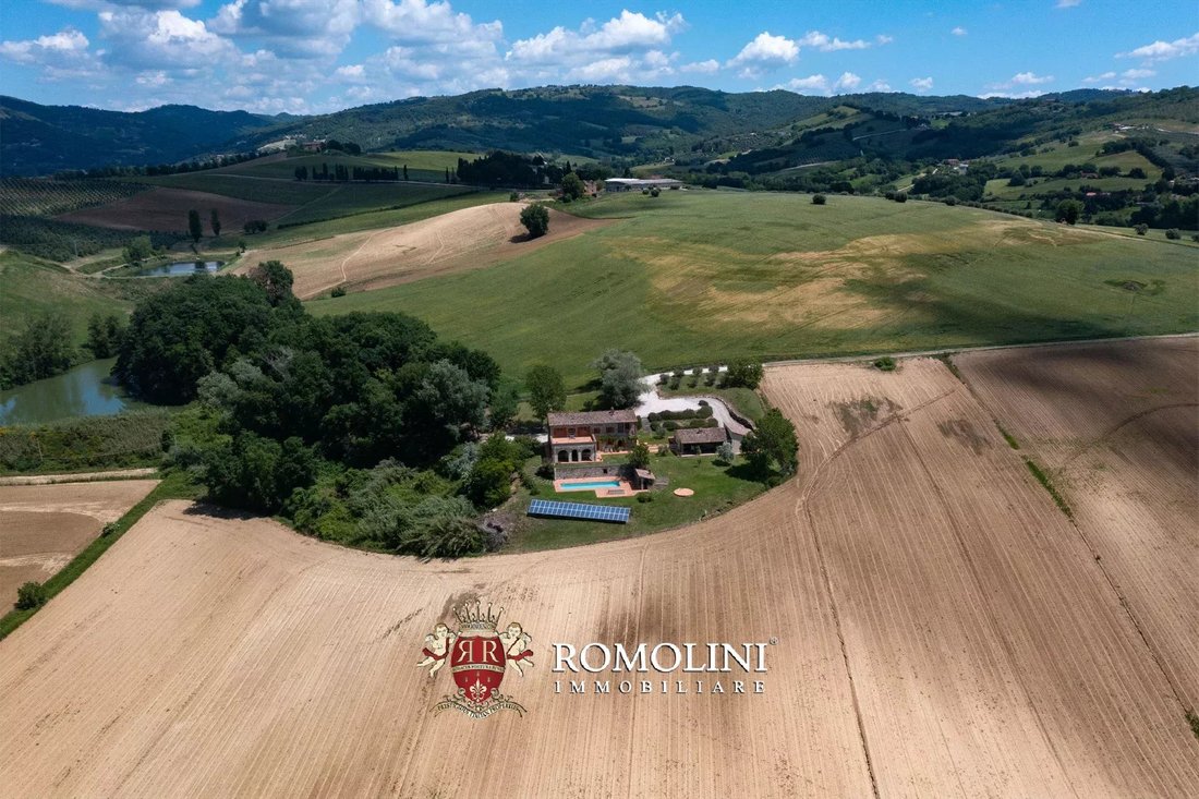 Villa in Historic Center, Perugia, Italy 4 - 18103377