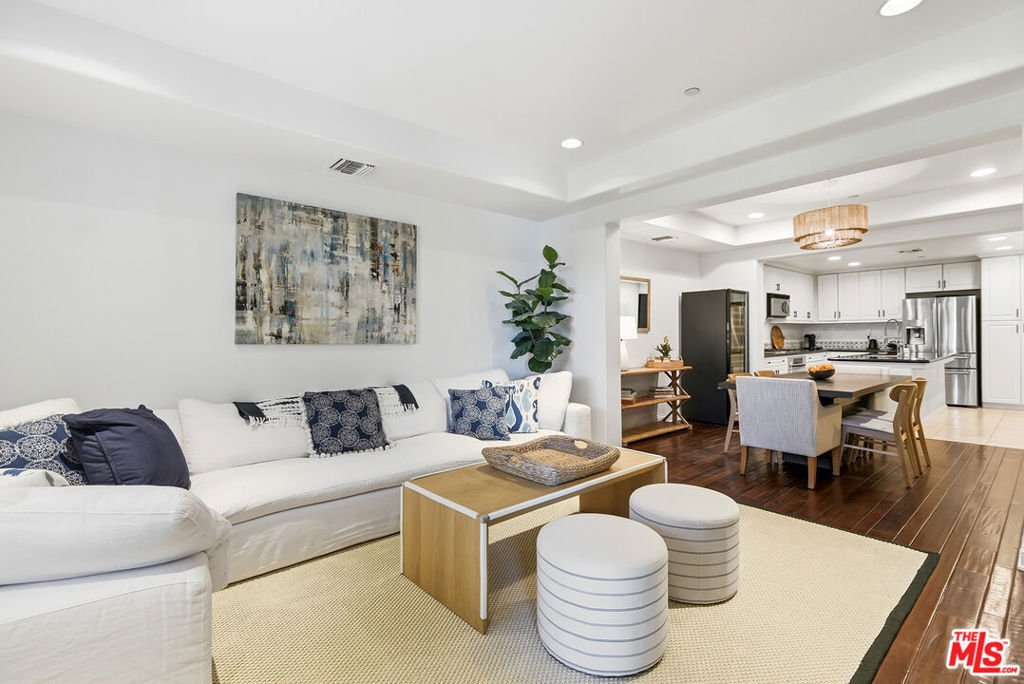 Condo in Los Angeles, California, United States 1 - 18284260