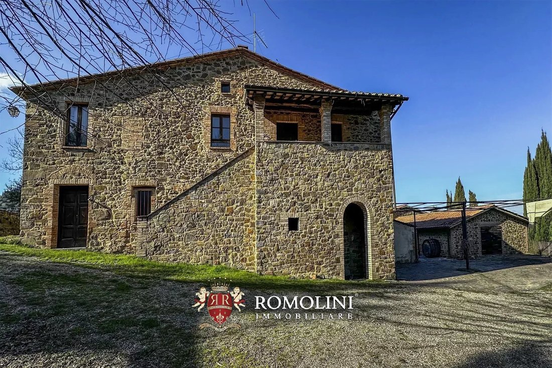Farm Ranch in Montalcino, Tuscany, Italy 4 - 17540697