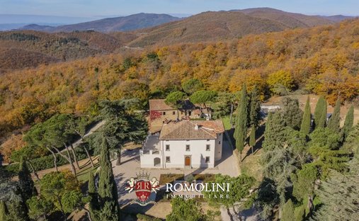 Villa in Tuoro sul Trasimeno, Umbrien, Italien 1