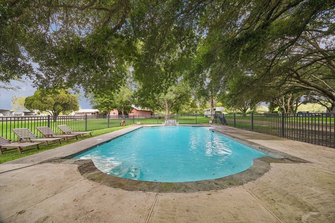 House in Crosby, Texas, United States 5 - 18279804