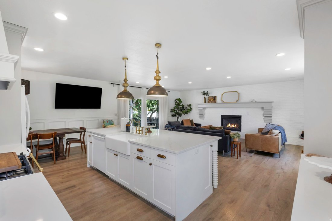 Apartment in Holladay, Utah, United States 5 - 18284666