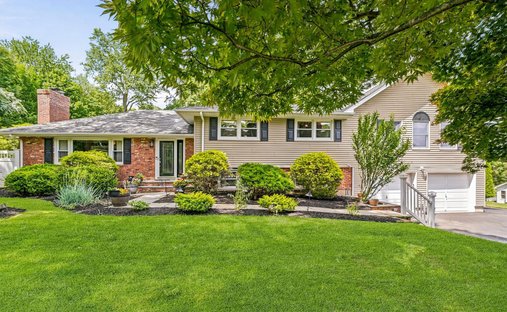 House in Airmont, New York, United States 1