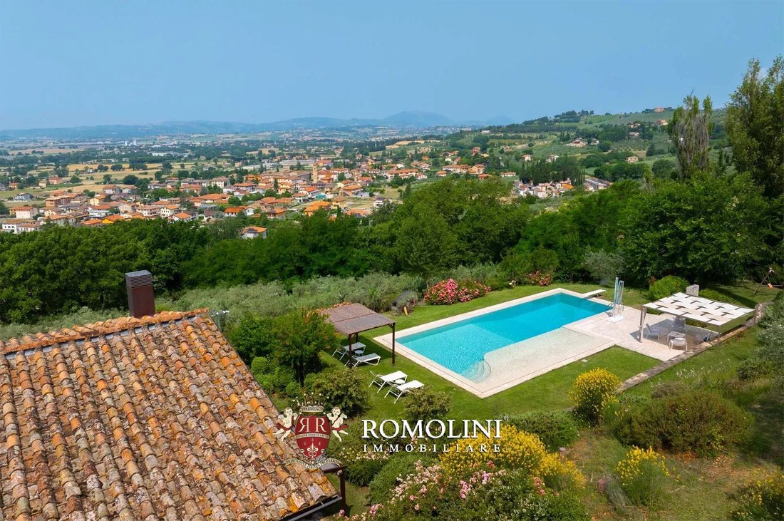 Villa in Assisi, Umbria, Italy 5 - 15870565