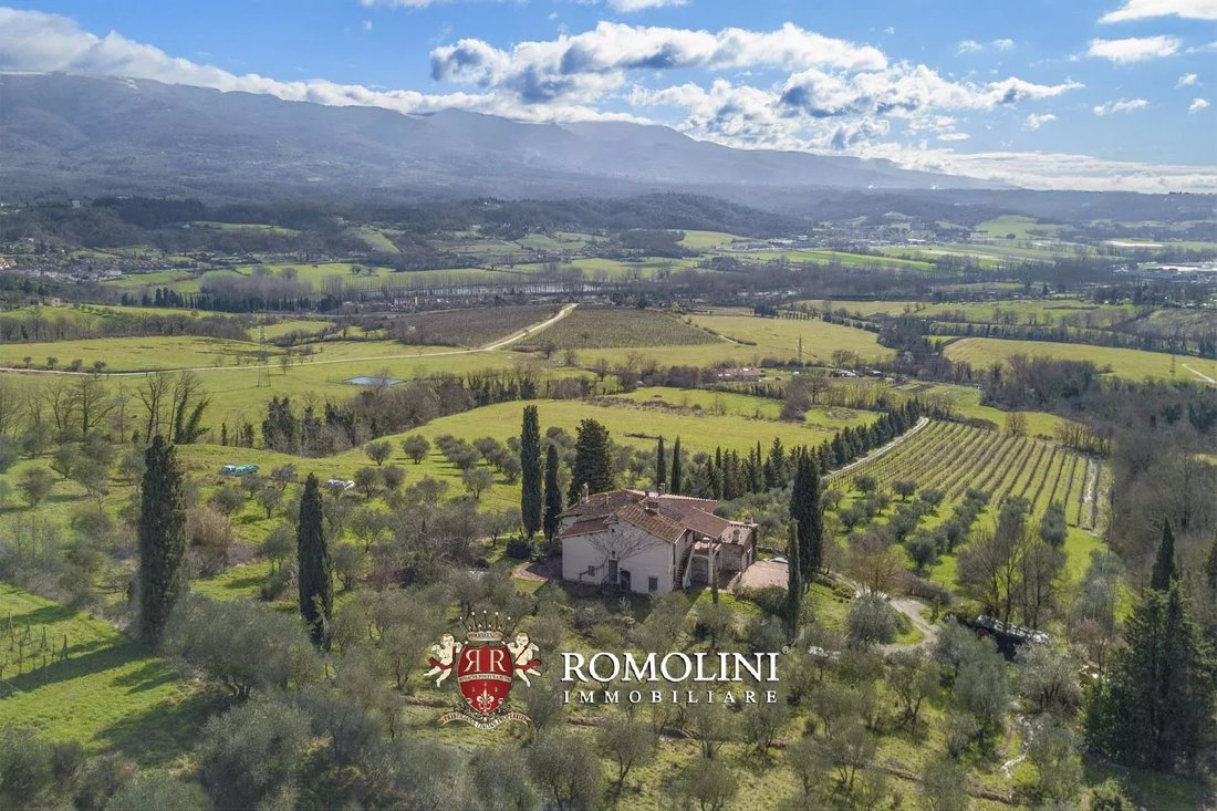 House in Rignano sull'Arno, Tuscany, Italy 3 - 15663089