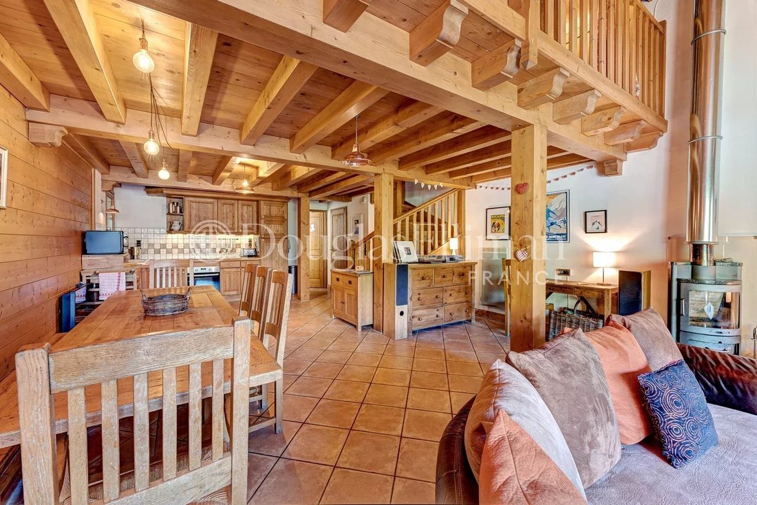 Chalet in Chamonix-Mont-Blanc, Auvergne-Rhône-Alpes, France 2 - 18282346