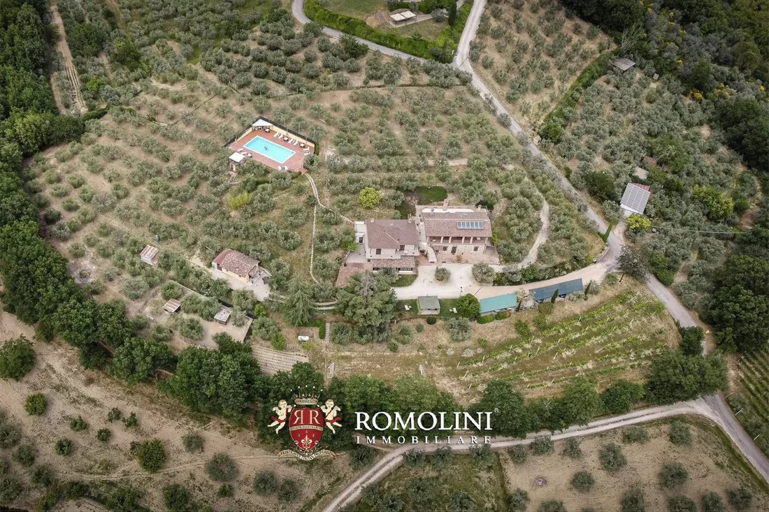 Villa in Assisi, Umbria, Italy 2 - 17436620