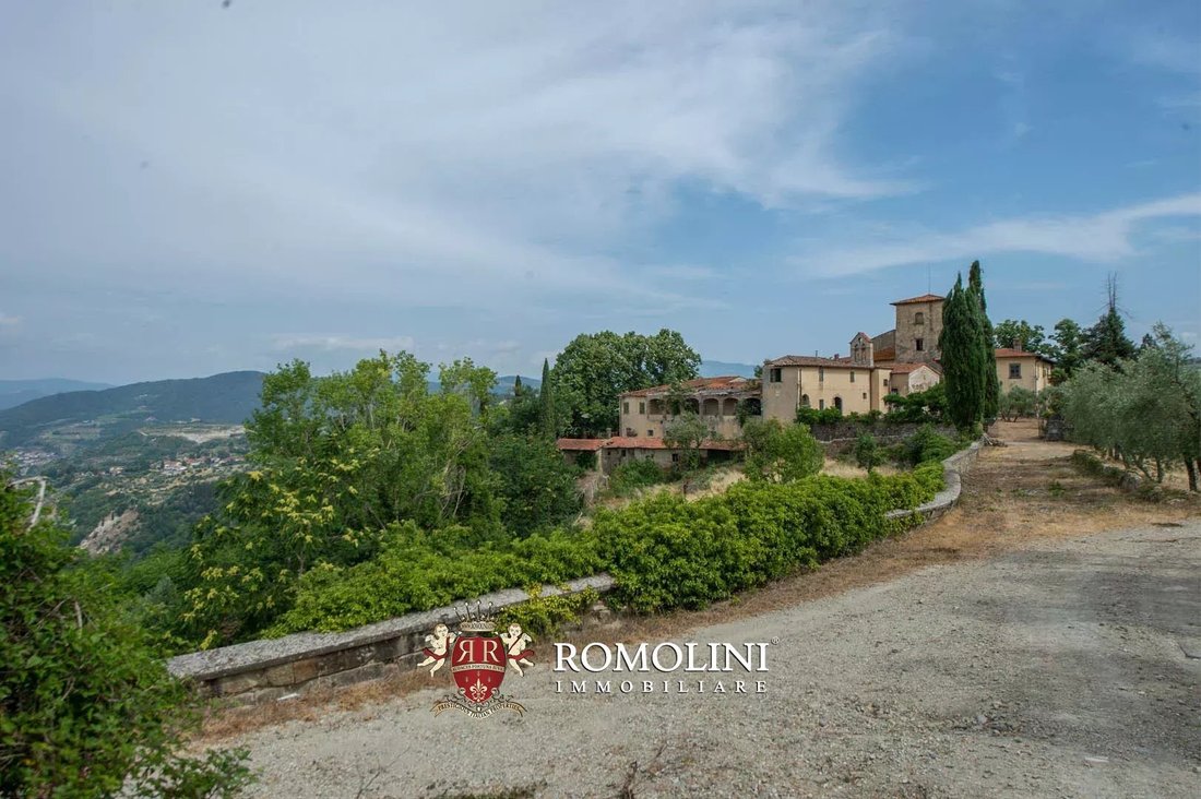Farm Ranch in Pontassieve, Tuscany, Italy 2 - 15663425