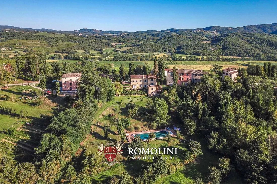 Villa in Monterchi, Tuscany, Italy 2 - 15664497