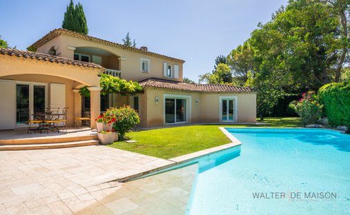 Villa in Ventabren, Provence-Alpes-Côte d'Azur, France 1