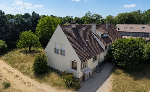 Villa in Centre Ville, Viry-Chatillon, France 1