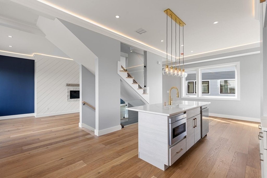 House in Waltham, Massachusetts, United States 2 - 18281807