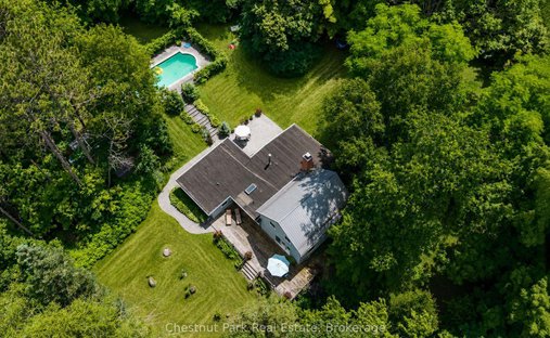 House in Mulmur, Ontario, Canada 1