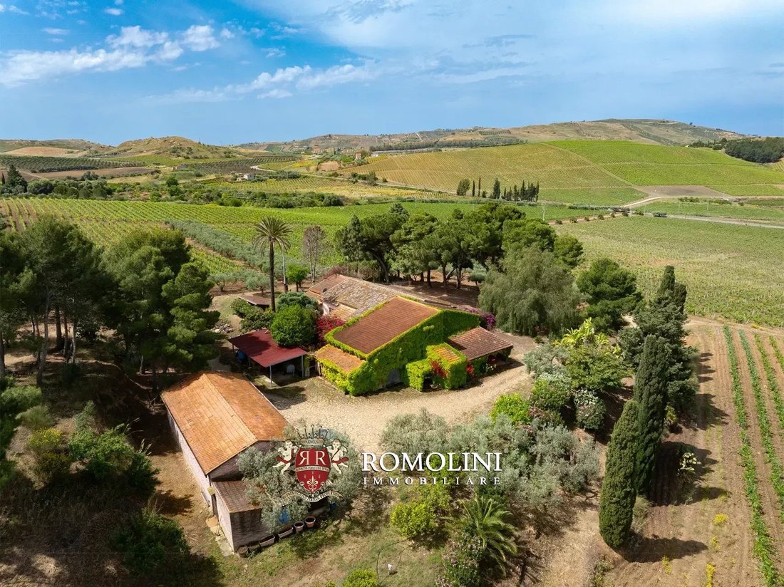 Estate in Cattolica Eraclea, Sicily, Italy 2 - 16327686