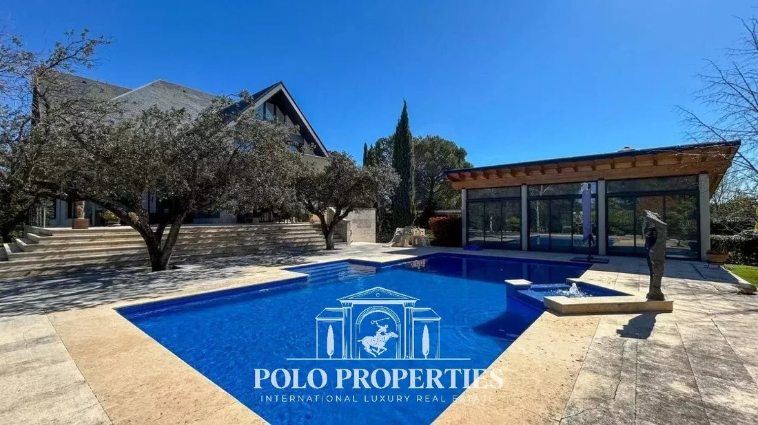 Villa in Las Rozas de Madrid, Comunidad de Madrid, Spain 2 - 18282693
